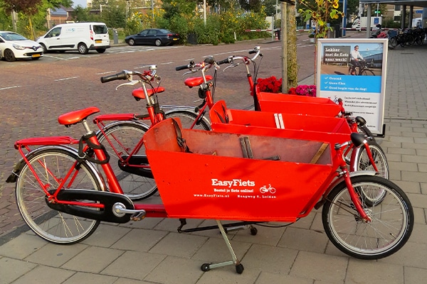 Bakfietsen huren in Leiden bij fietsverhuur EasyFiets.